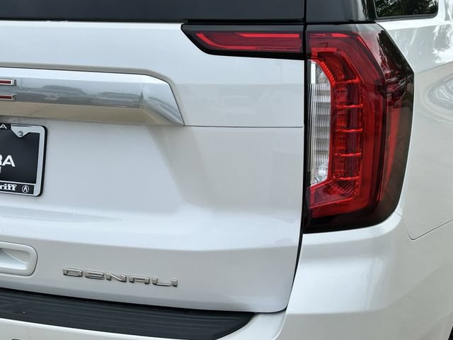 Used 2022 GMC Yukon Denali AWD/4WD image 8