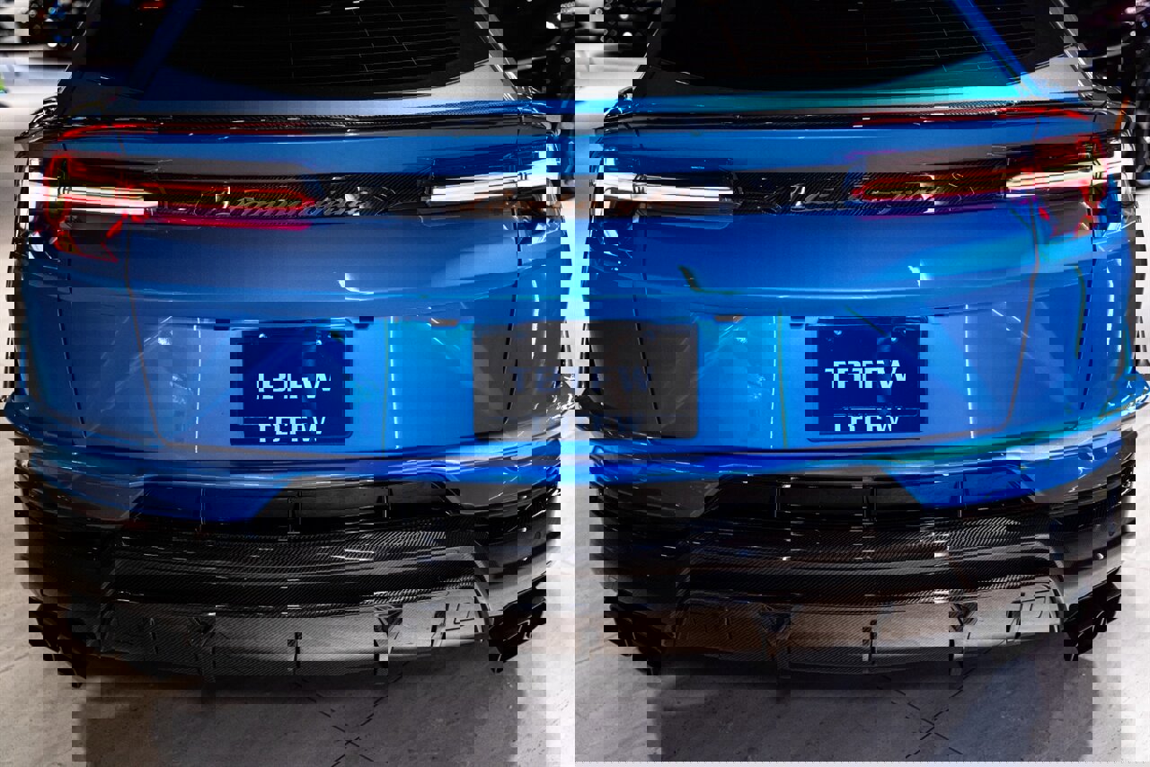 Used 2023 Lamborghini Urus Performante image 32