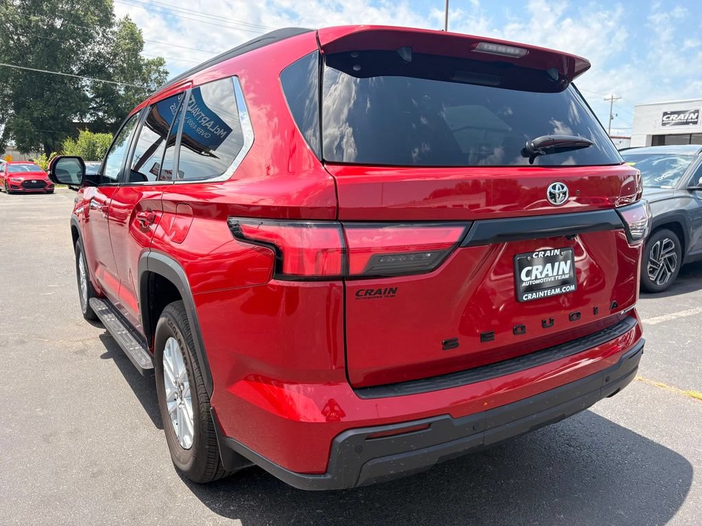 Used 2025 Toyota Sequoia SR5 AWD/4WD image 5