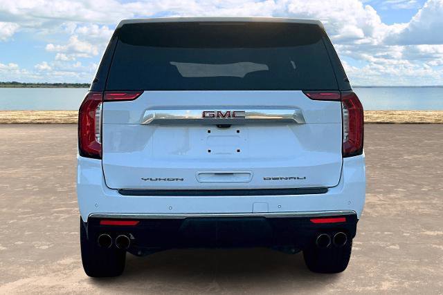 Used 2021 GMC Yukon Denali w/ Denali Premium Package image 5