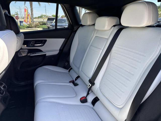 Used 2023 Mercedes-Benz GLC 300 image 17