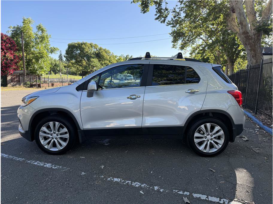Used 2020 Chevrolet Trax Premier w/ LPO, Protection Package AWD/4WD image 8