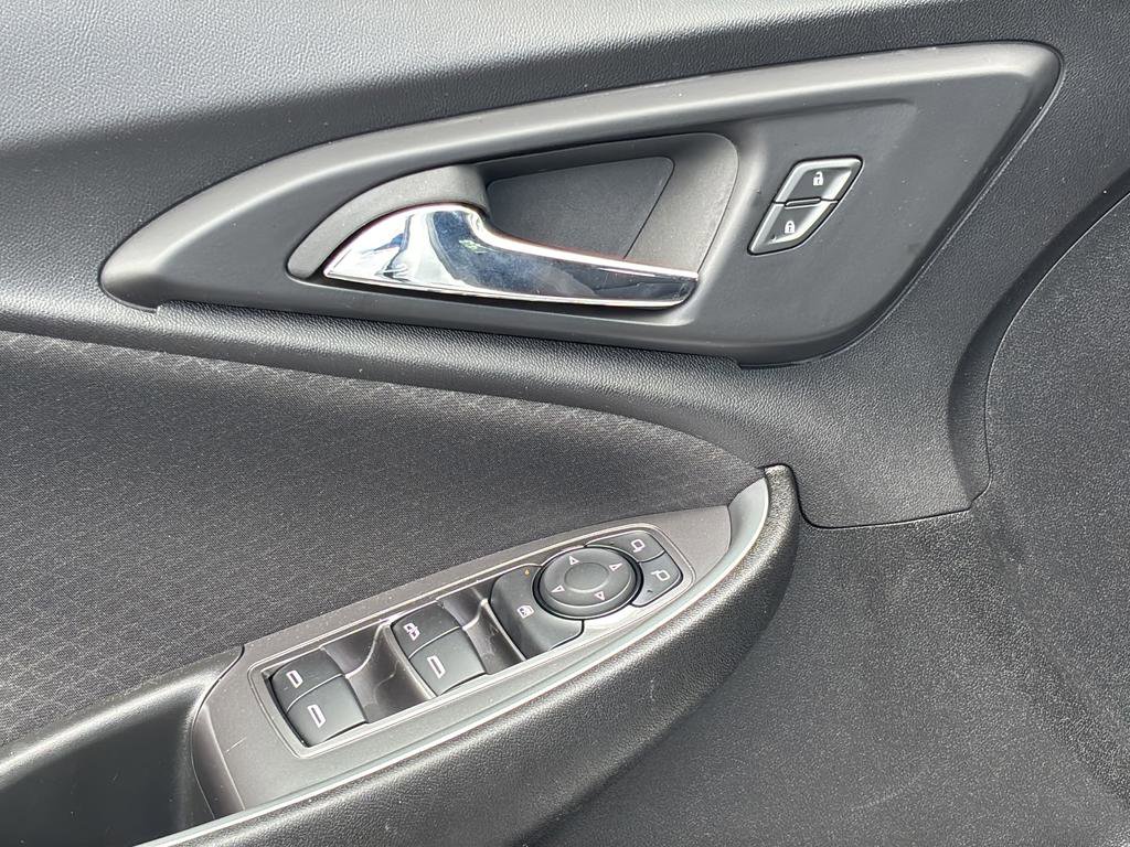 Used 2024 Chevrolet Malibu LT FWD image 12