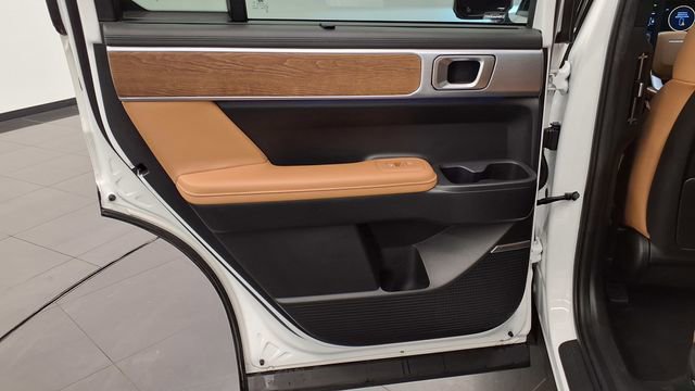 Used 2024 Hyundai Santa Fe Limited image 18