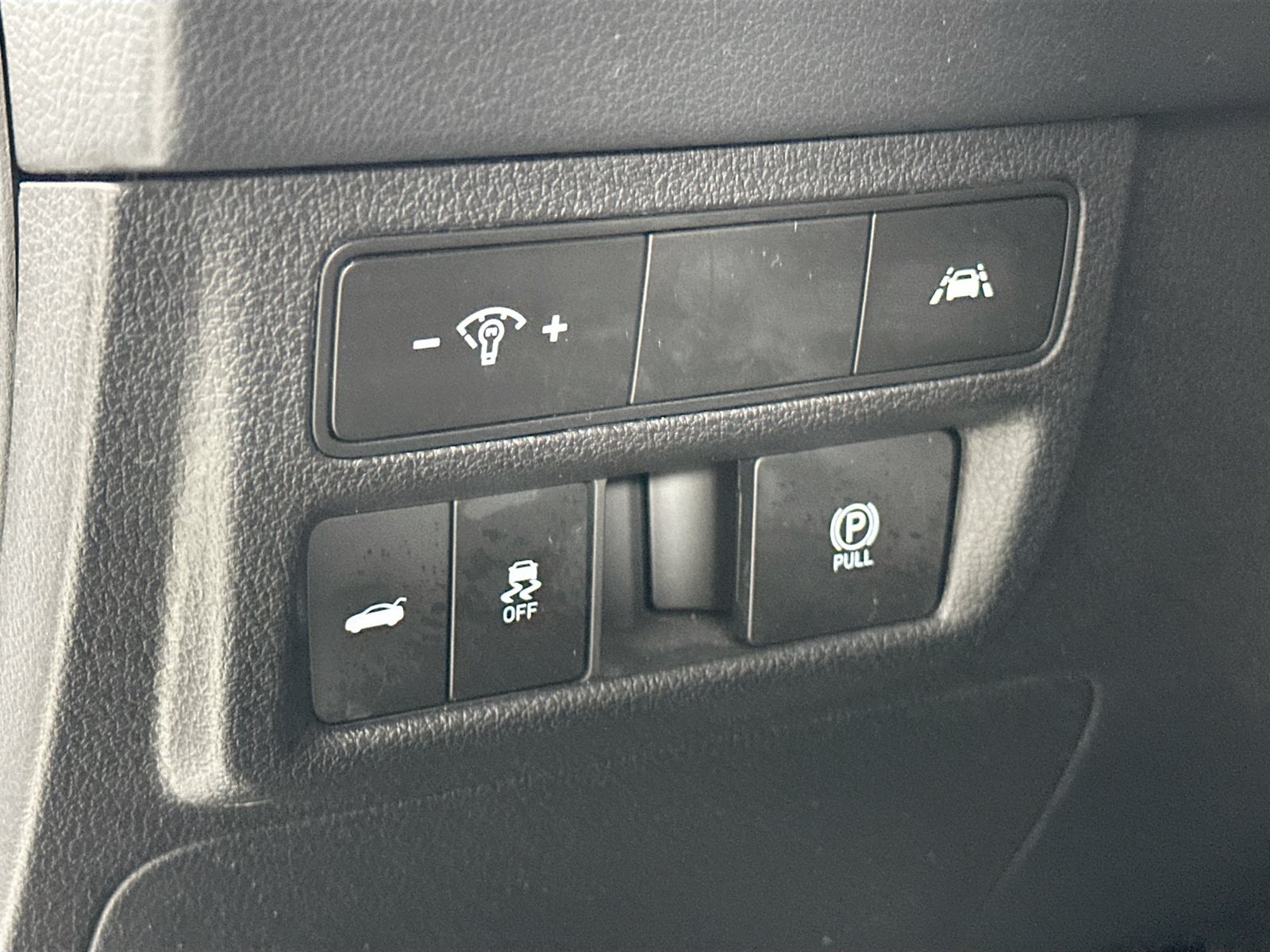 Used 2023 Hyundai Sonata SEL w/ Convenience Package FWD image 10