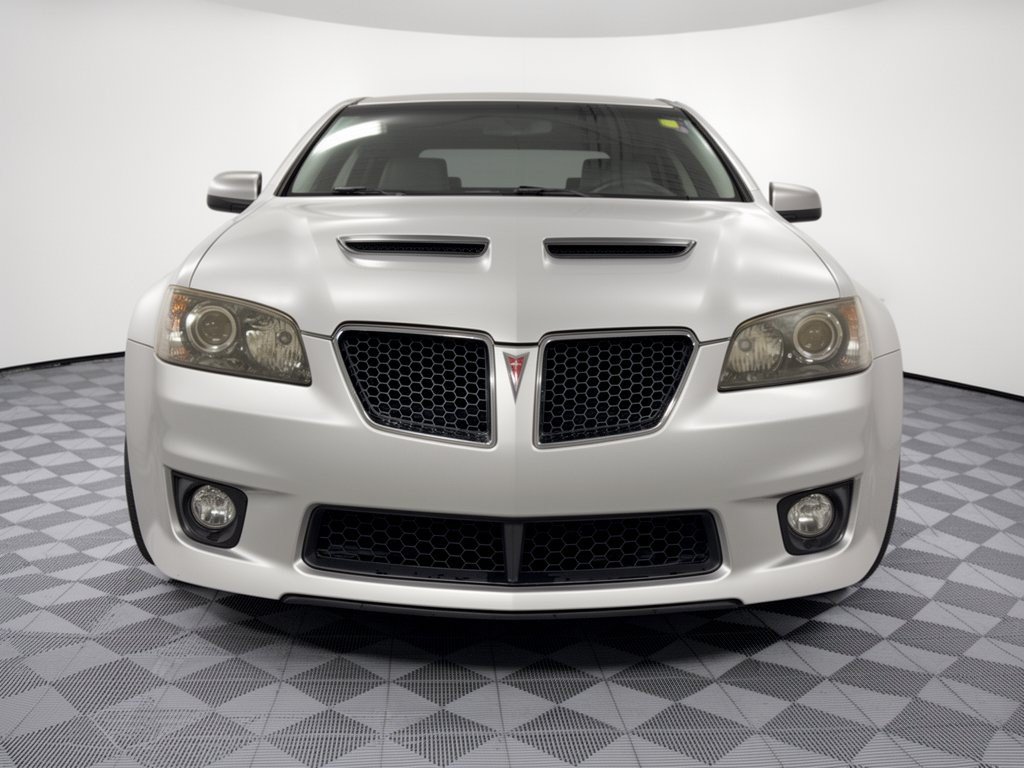Used 2009 Pontiac G8 GXP RWD image 6