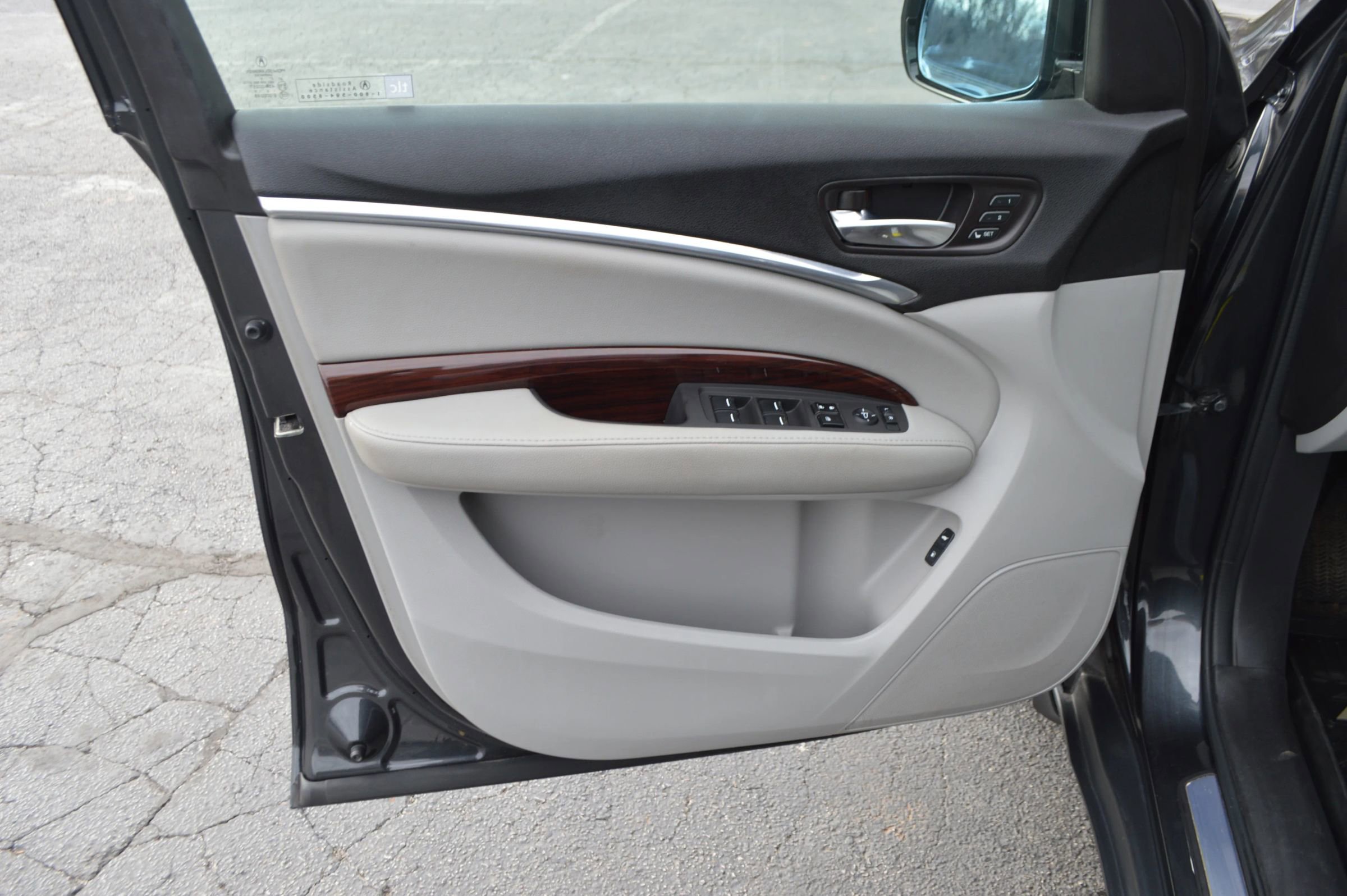 Used 2015 Acura MDX Sport Utility 4D image 14