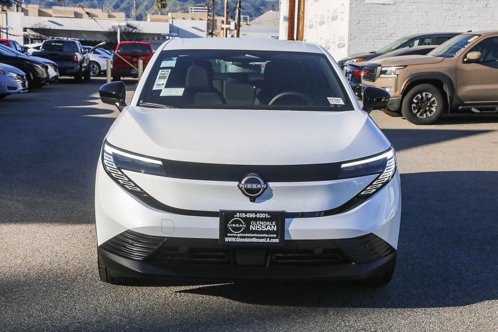 New 2026 Nissan Leaf w/ Illuminated Package FWD image 2