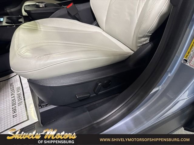 Used 2022 Ford Mustang Mach-E Premium RWD image 13