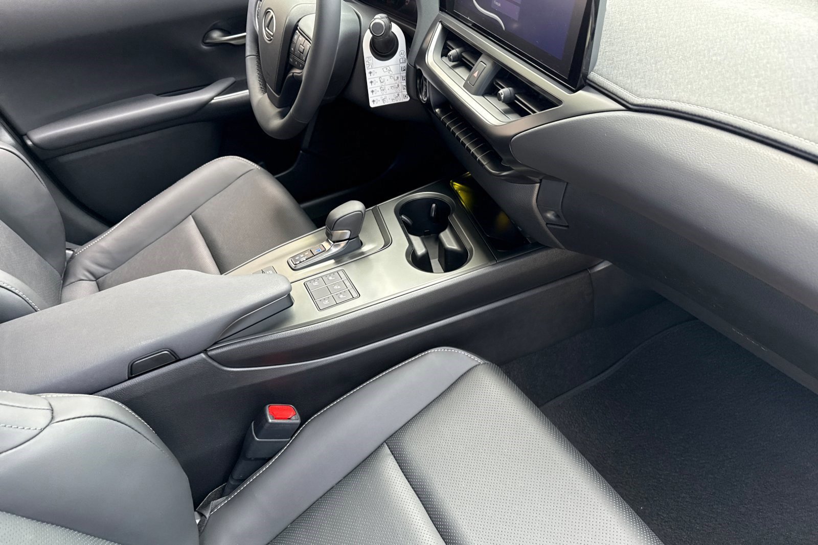 New 2026 Lexus UX 300h FWD image 26