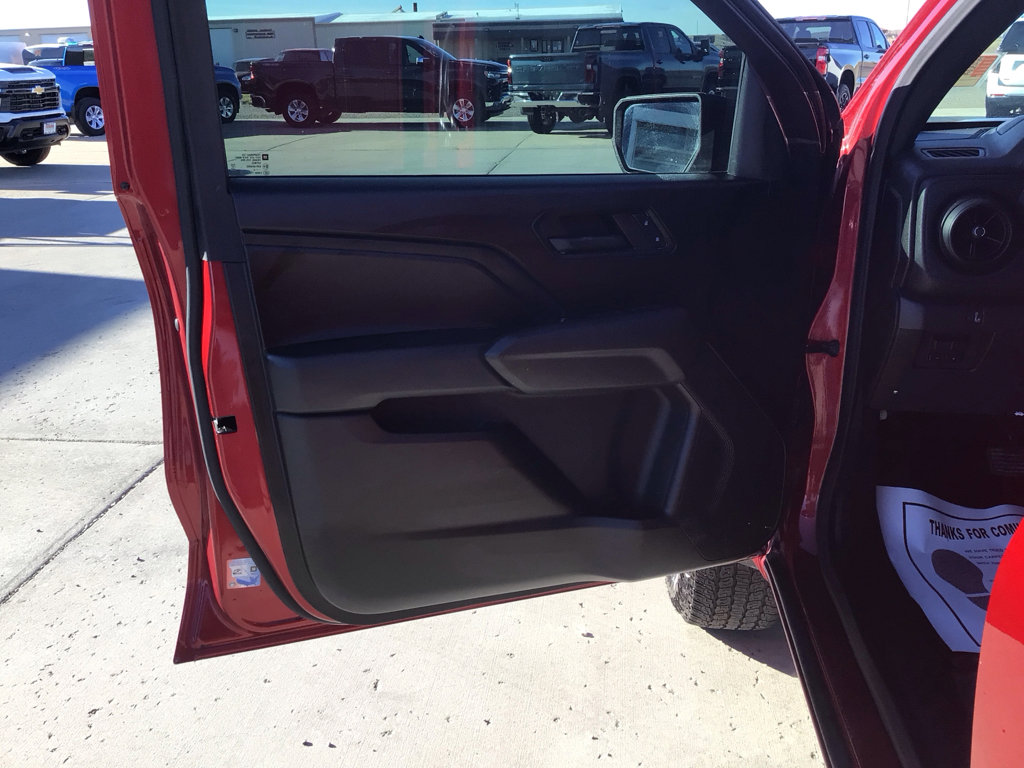 Used 2024 Chevrolet Colorado Trail Boss w/ Advanced Trailering Package image 10