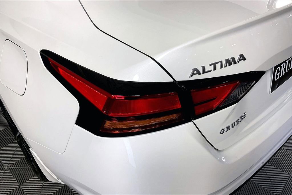 New 2026 Nissan Altima 2.5 SR AWD/4WD image 35