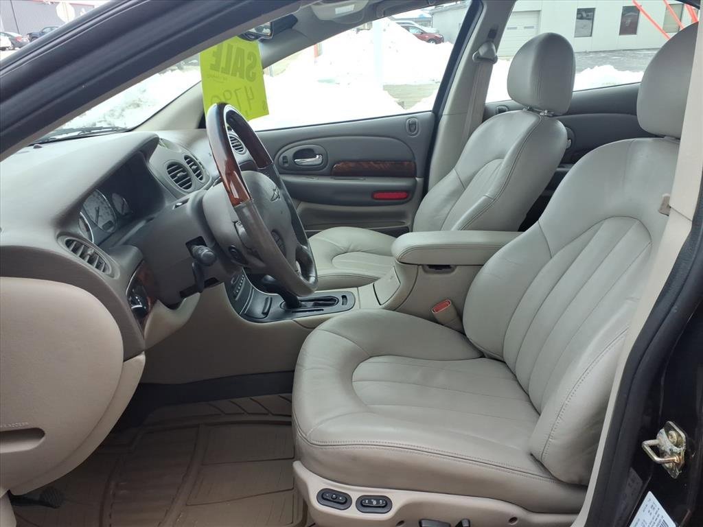 Used 2004 Chrysler 300M image 4