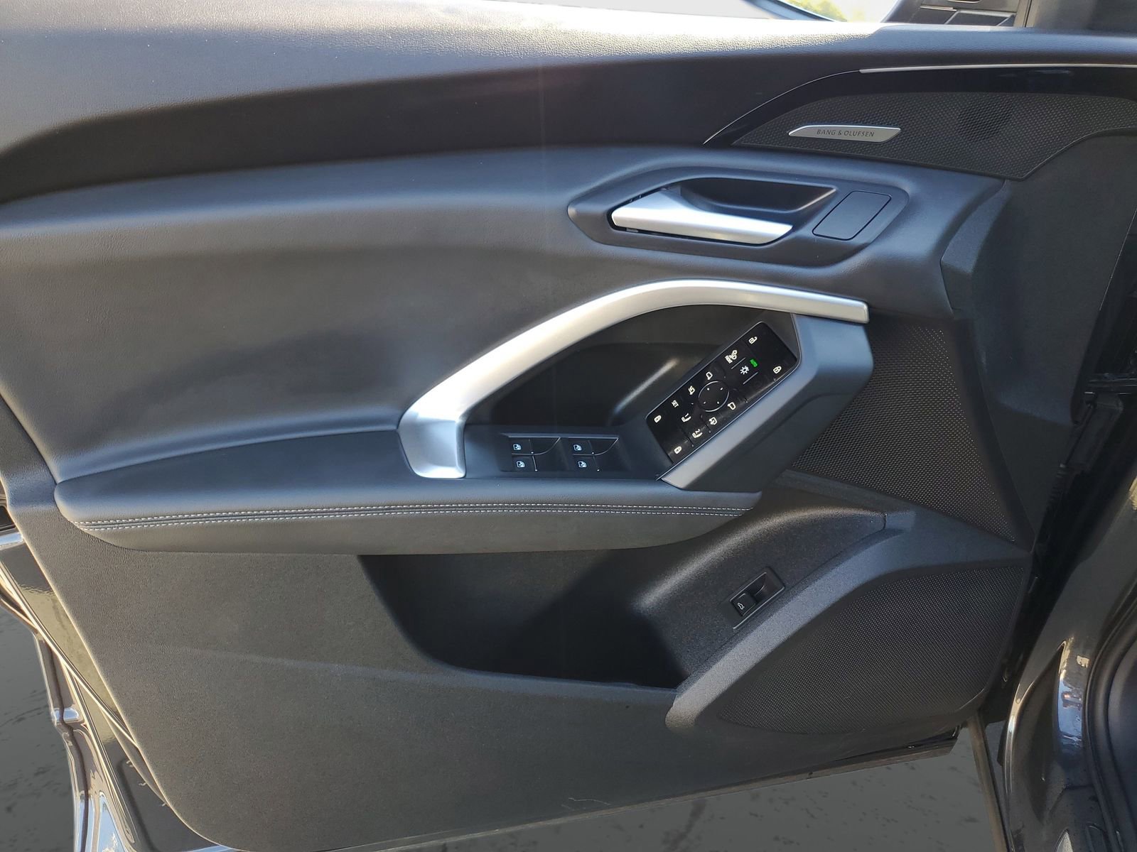 Used 2025 Audi Q5 Premium Plus w/ Premium Plus image 20