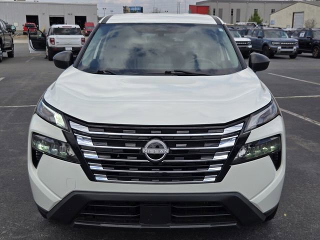 Used 2024 Nissan Rogue S image 8