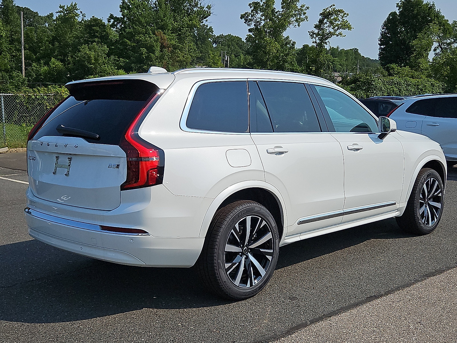 New 2026 Volvo XC90 B5 Core AWD/4WD image 6