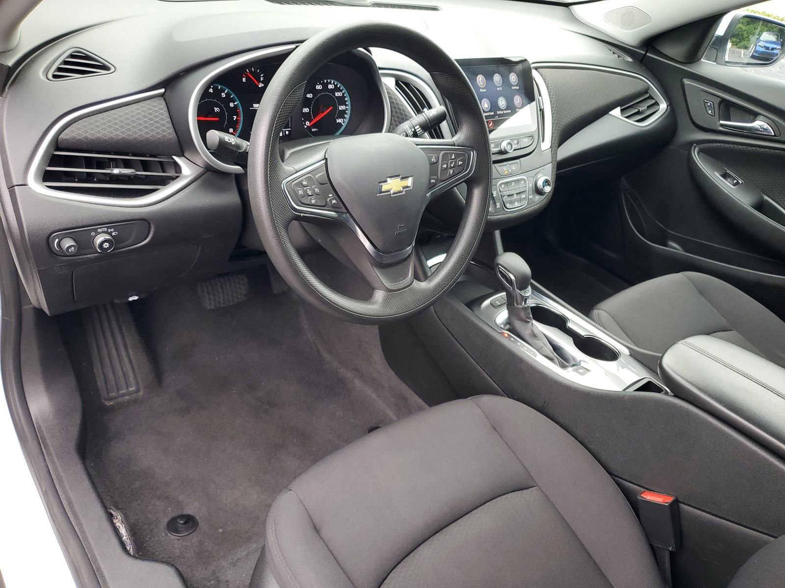 Used 2024 Chevrolet Malibu LT image 6