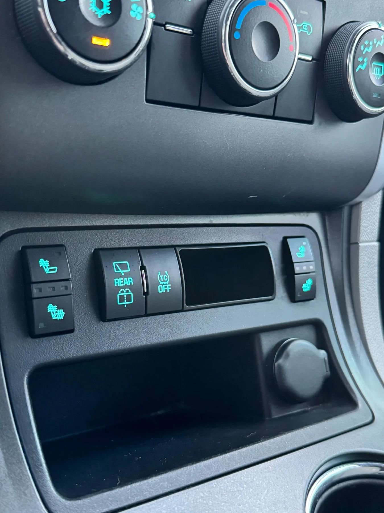 Used 2012 Chevrolet Traverse LT image 14