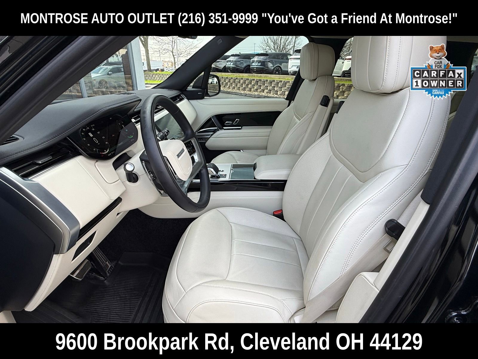 Used 2025 Land Rover Range Rover SE image 13