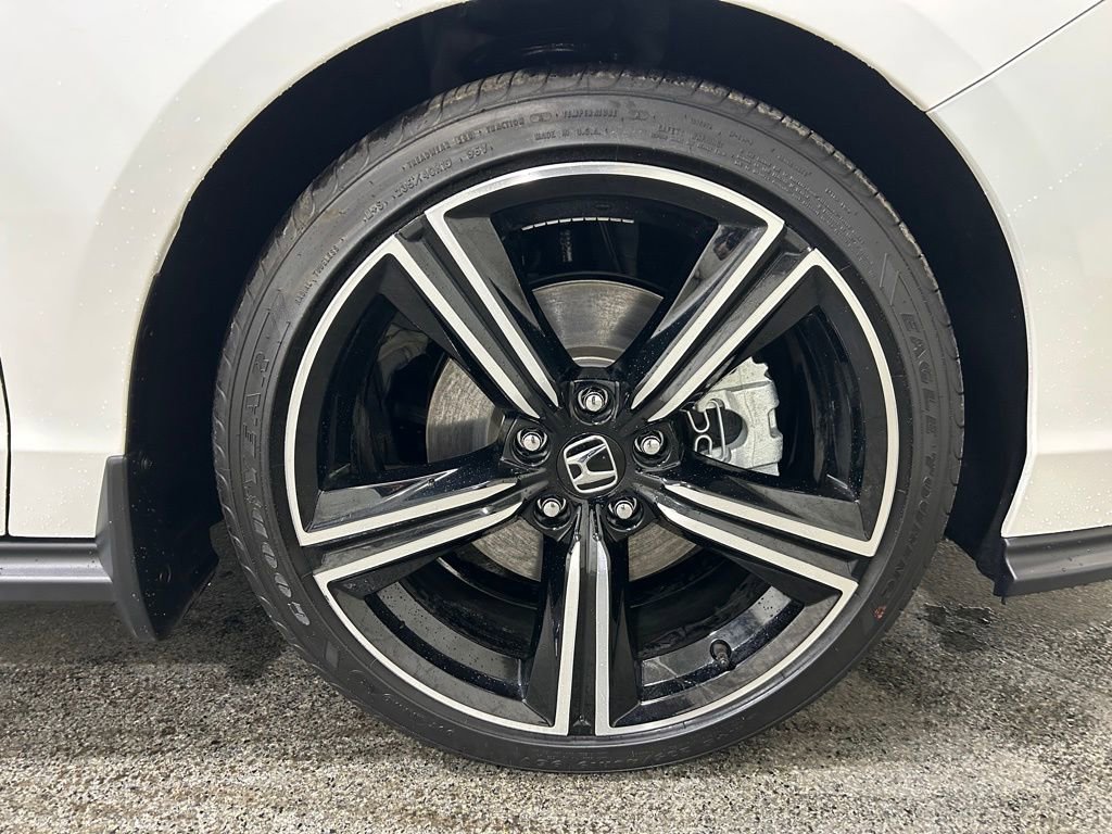 Used 2025 Honda Accord Sport image 12