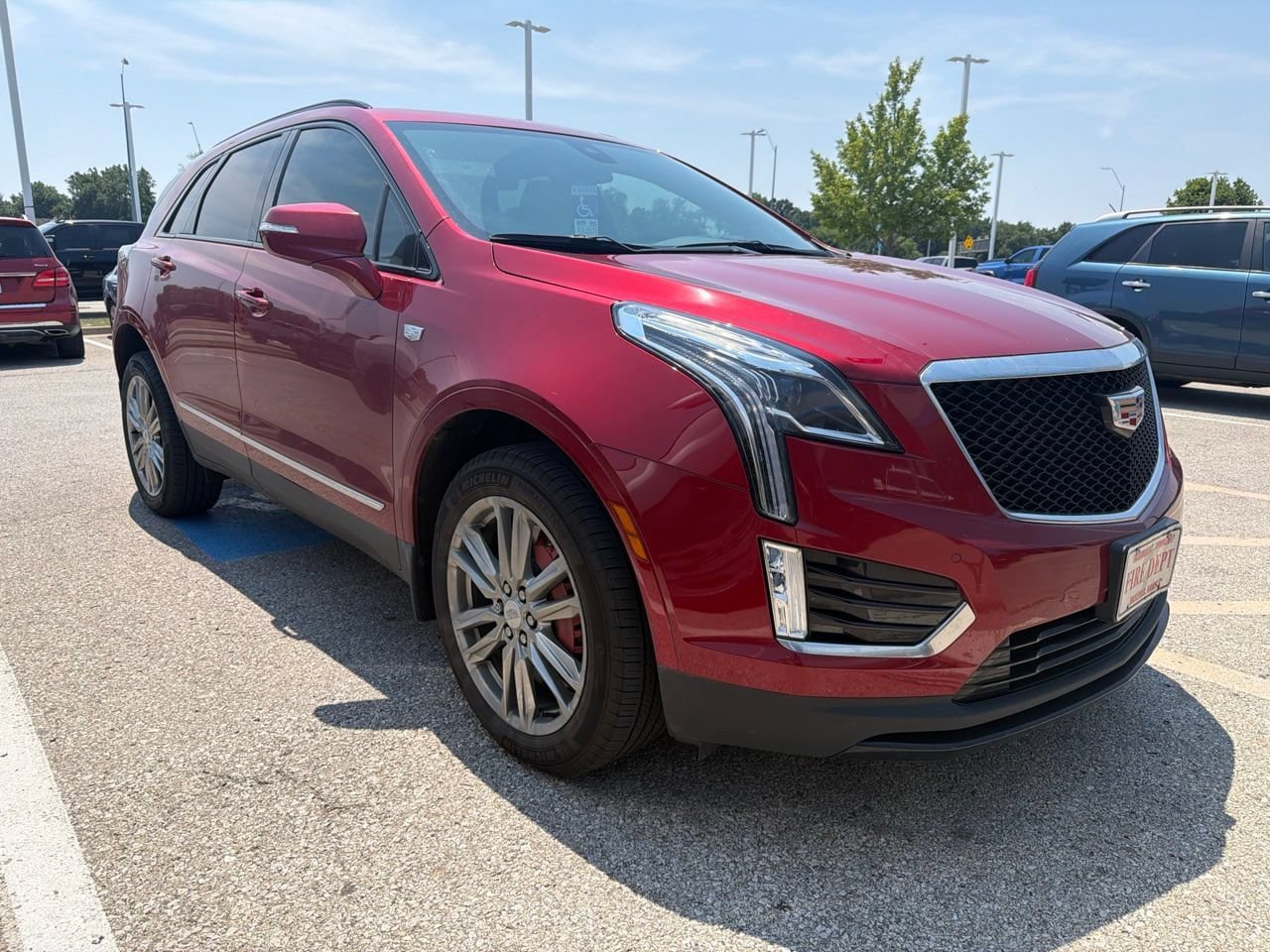 Certified 2025 Cadillac XT5 Sportv w/ LPO, Floor Liner Package AWD/4WD image 3