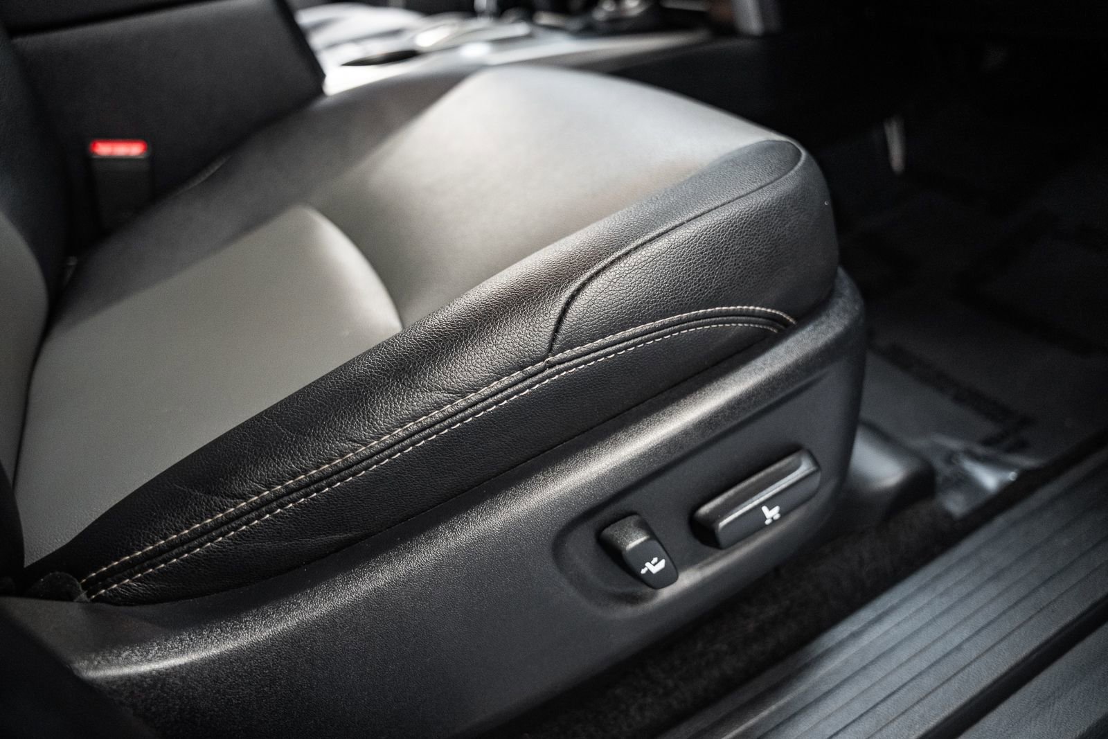 Used 2019 Toyota 4Runner SR5 Premium image 39