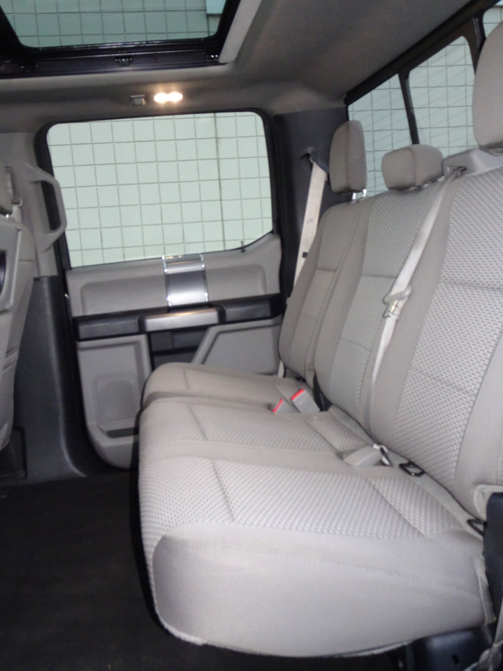 Used 2018 Ford F150 XLT w/ Equipment Group 302A Luxury image 10