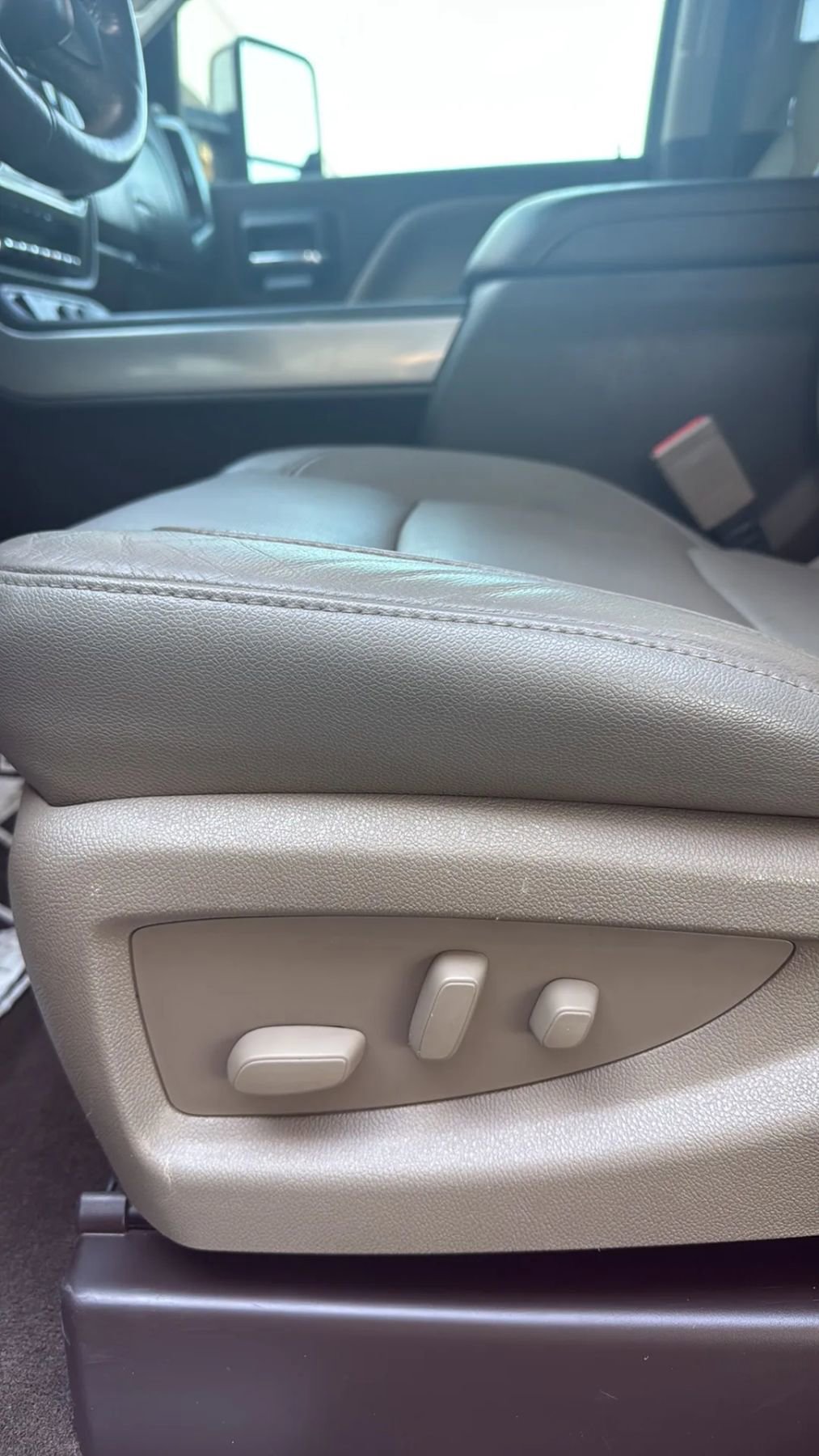 Used 2018 Chevrolet Silverado 2500 LTZ w/ Duramax Plus Package image 10
