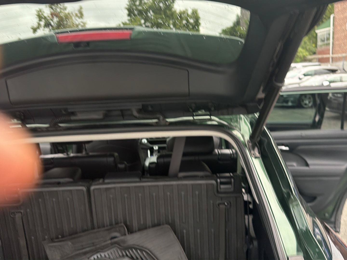Used 2023 Toyota Highlander XLE AWD/4WD image 33