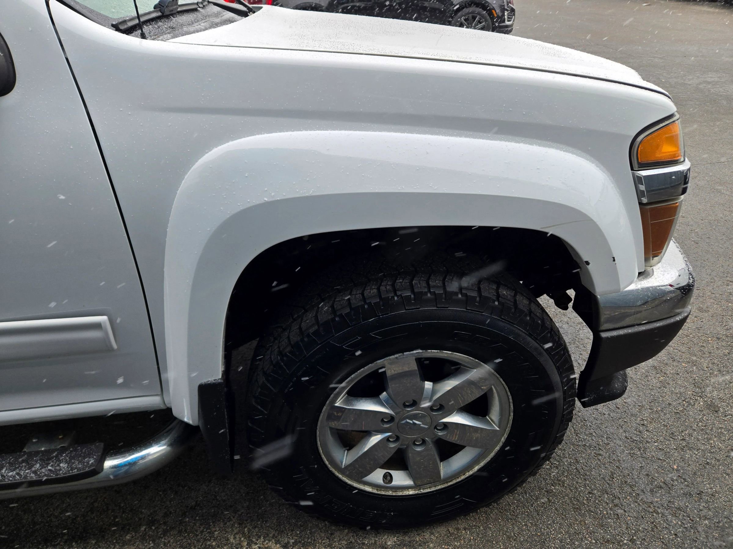 Used 2011 Chevrolet Colorado LT image 11