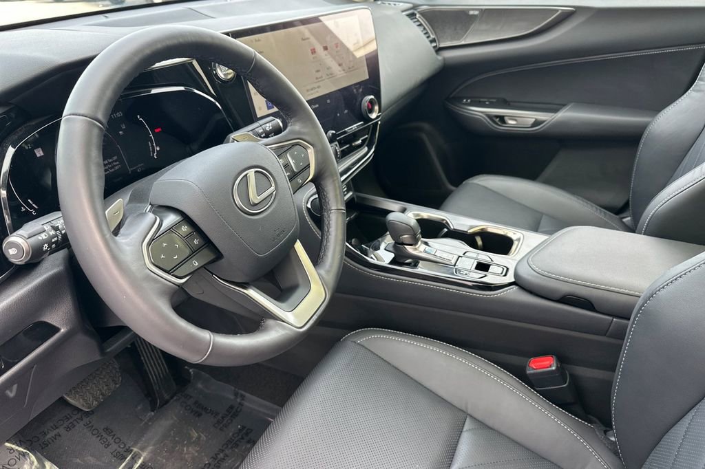 Used 2025 Lexus NX 350 AWD w/ Luxury Package image 10