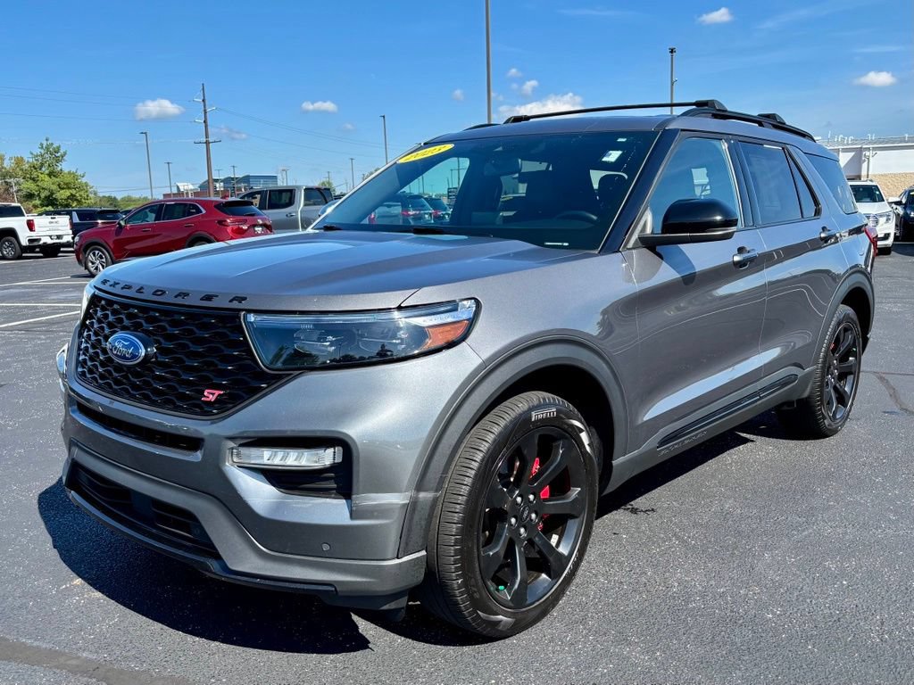 Used 2023 Ford Explorer ST w/ Equipment Group 401A AWD/4WD image 3