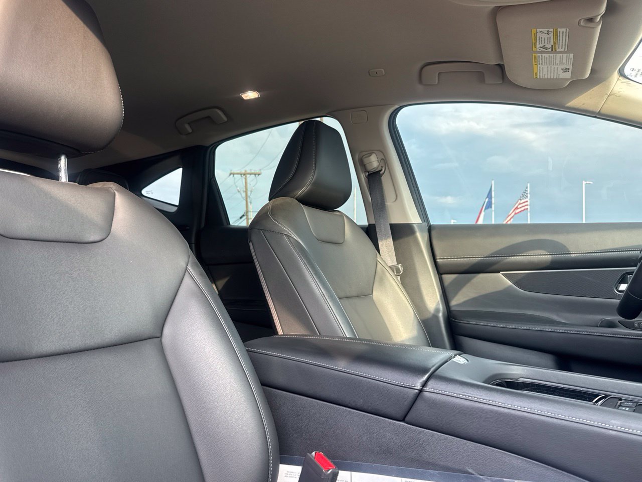 Certified 2025 Nissan Murano SV FWD image 29