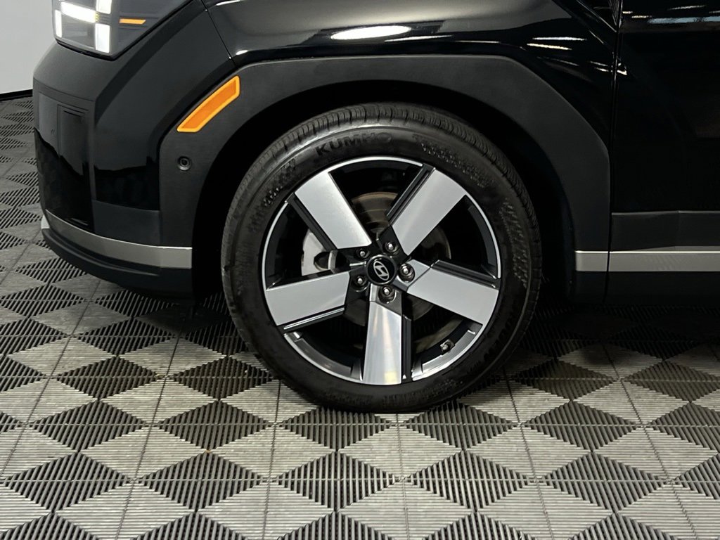 Used 2024 Hyundai Santa Fe Limited image 11