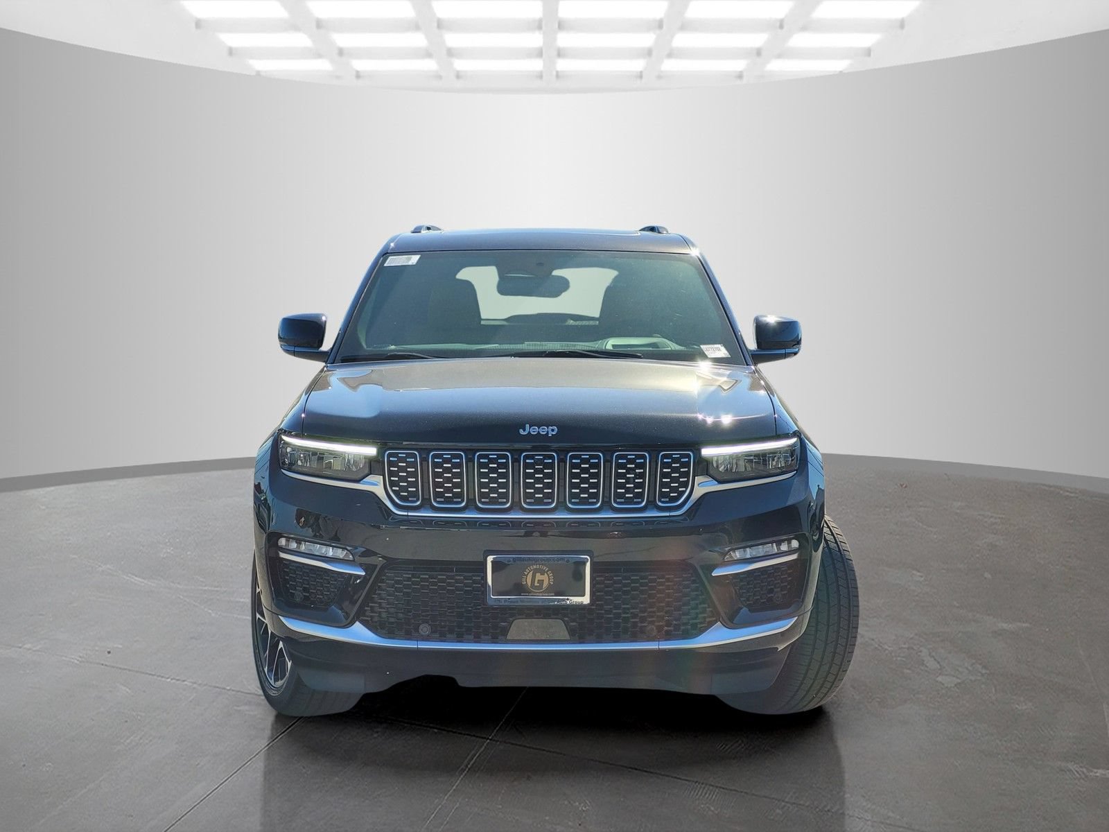 New 2025 Jeep Grand Cherokee Summit AWD/4WD image 2