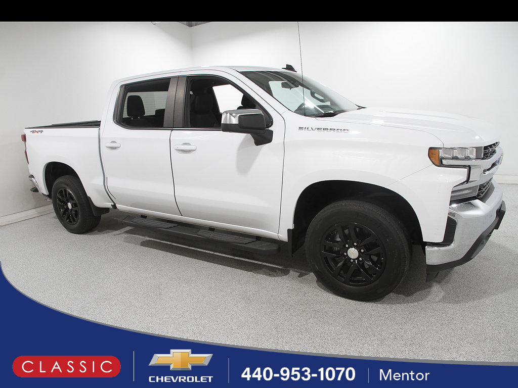 Used 2022 Chevrolet Silverado 1500 LT AWD/4WD image 1