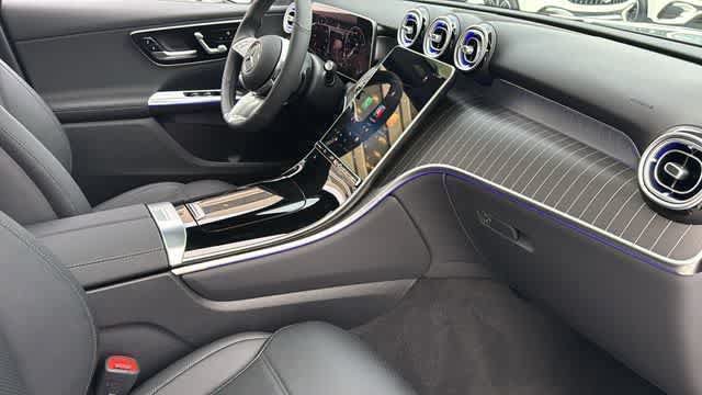 Used 2026 Mercedes-Benz GLC 300 4MATIC image 32