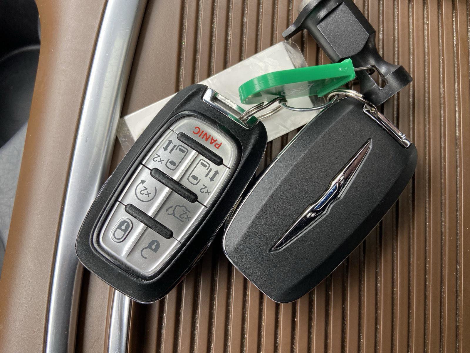 Used 2019 Chrysler Pacifica Limited w/ Advanced Safetytec Group image 55