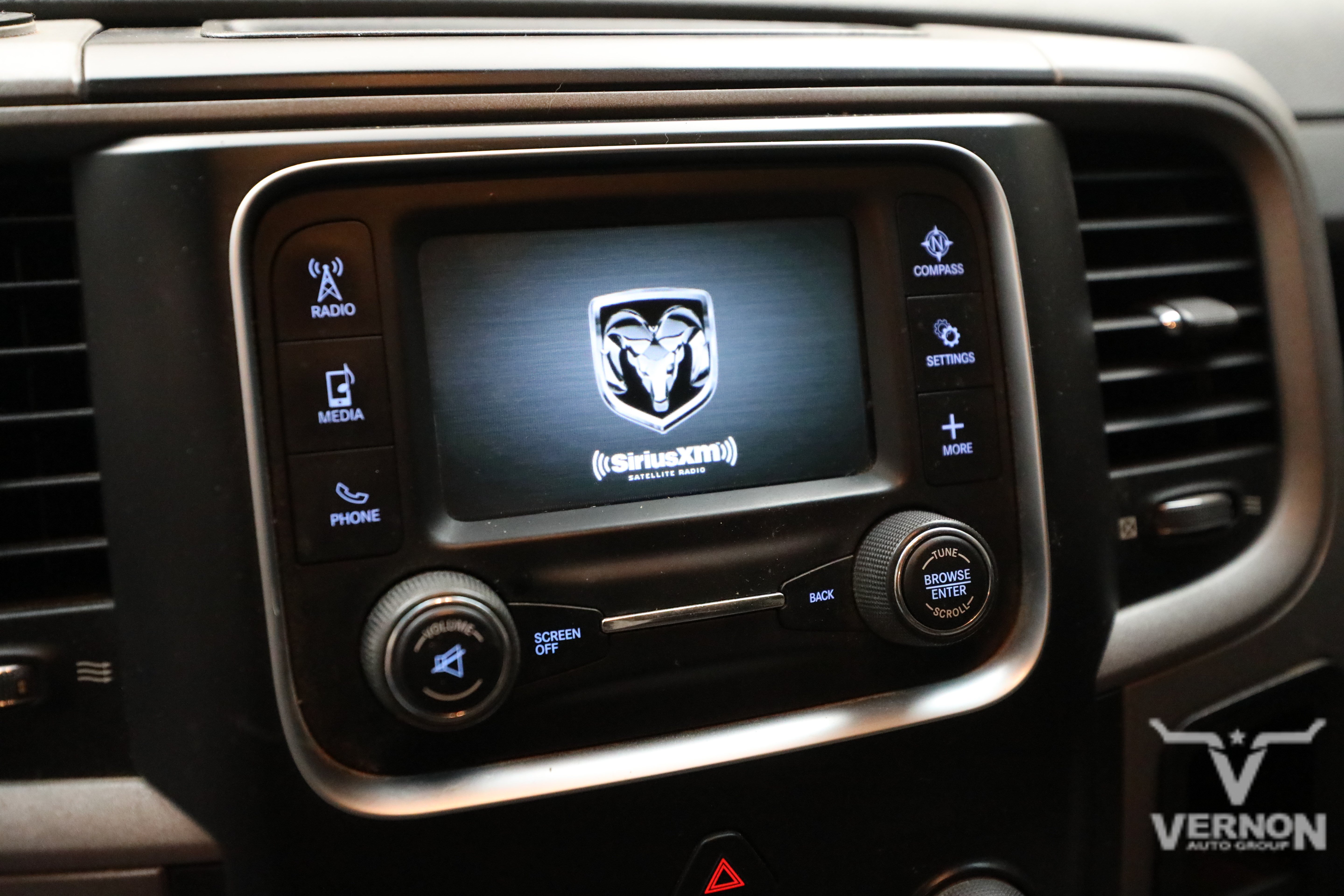 Used 2016 RAM 1500 ST AWD/4WD image 24