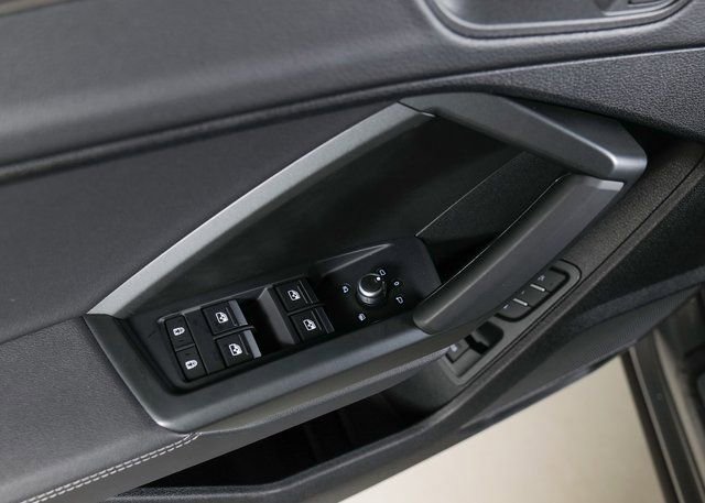 New 2025 Audi Q3 2.0T Premium image 25