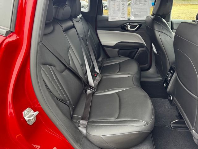 Used 2025 Jeep Compass Limited image 16