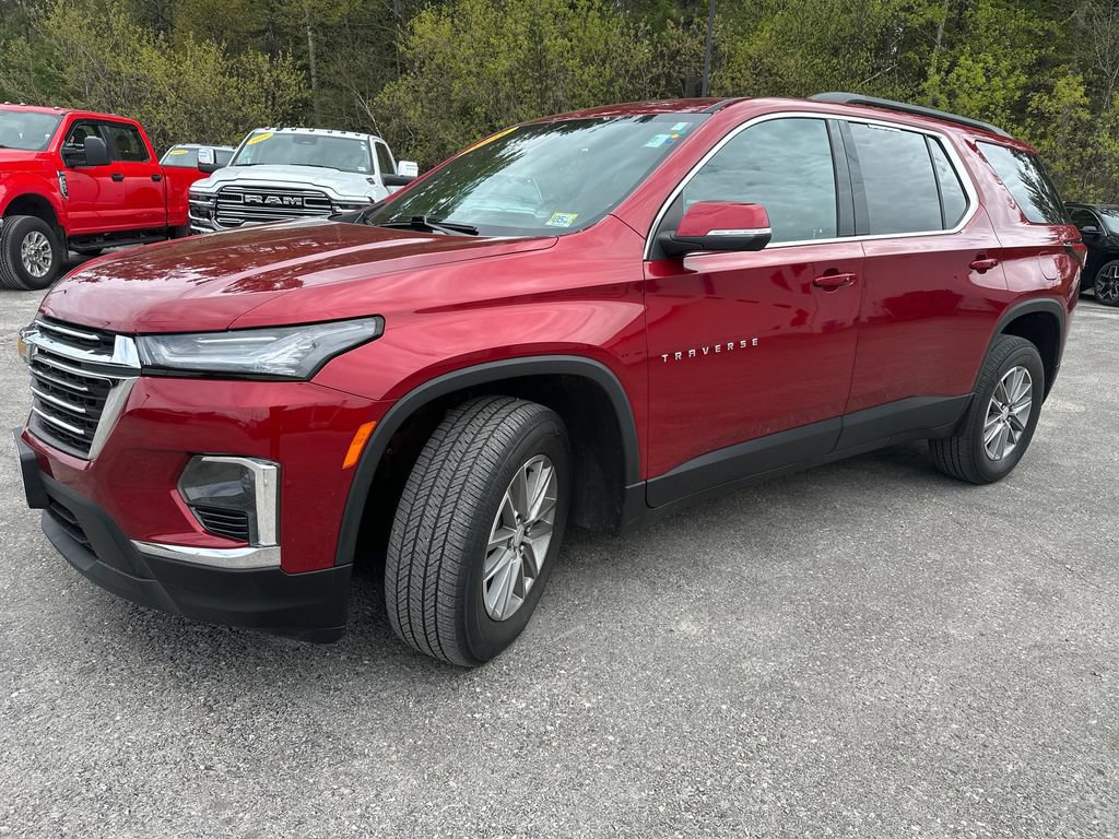 Used 2023 Chevrolet Traverse LT