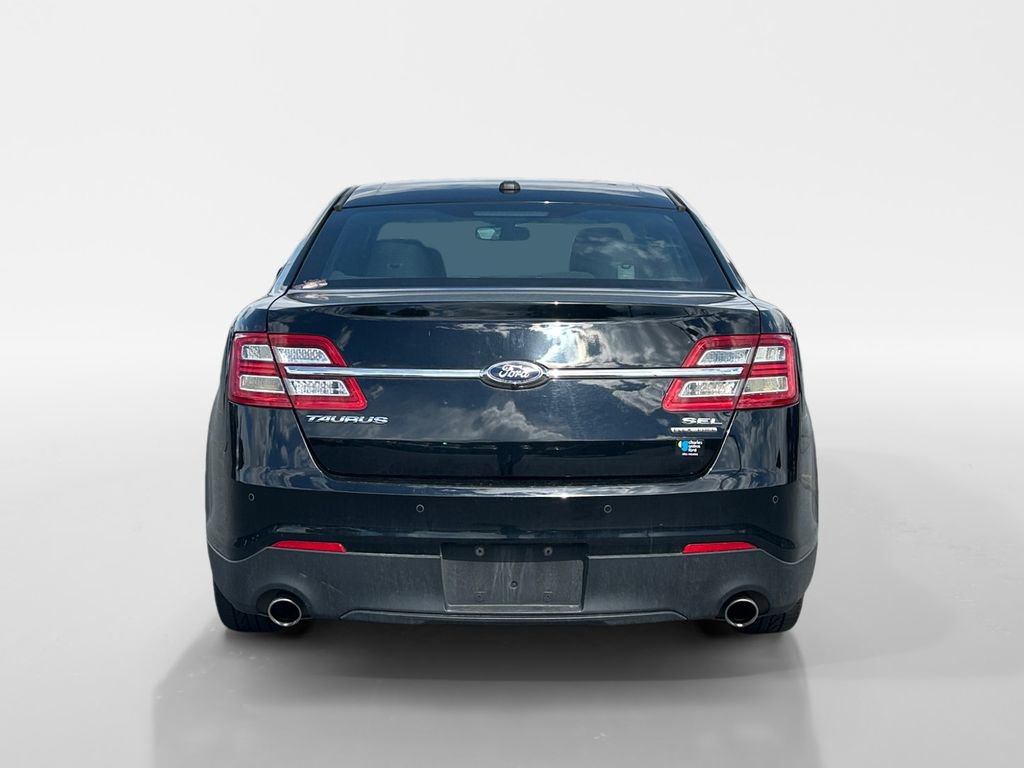 Used 2018 Ford Taurus SEL w/ Equipment Group 201A FWD image 5