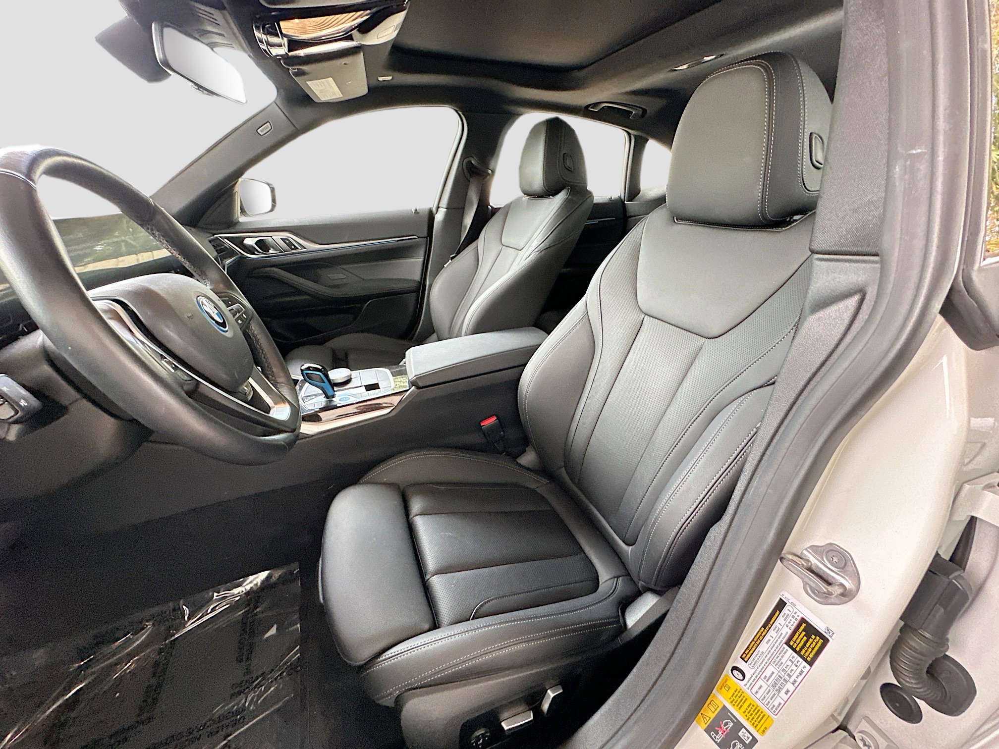 Used 2023 BMW i4 eDrive35 image 21