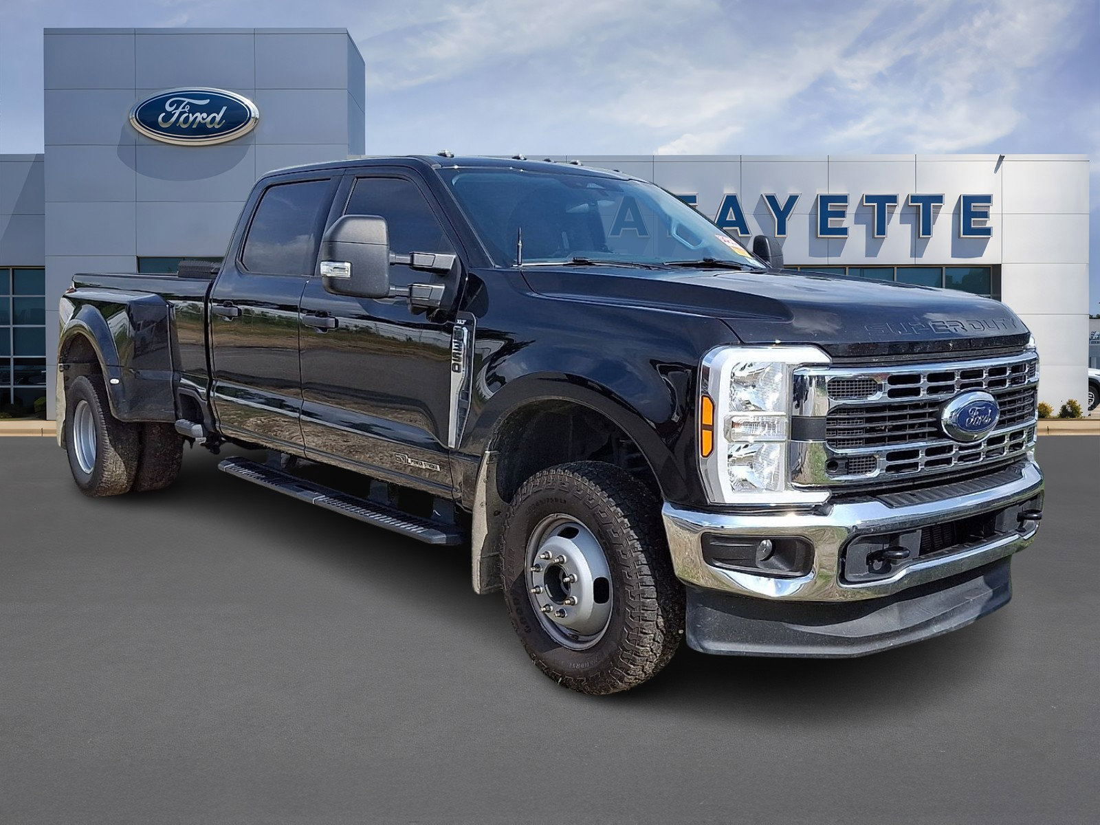 Used 2024 Ford F350 XLT w/ 360-Degree Camera Package