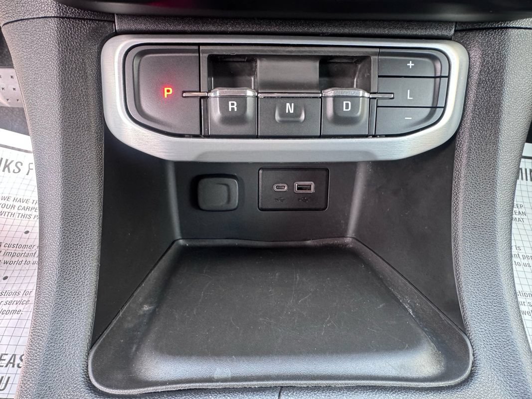Used 2020 GMC Acadia SLE w/ Driver Convenience Package FWD image 25