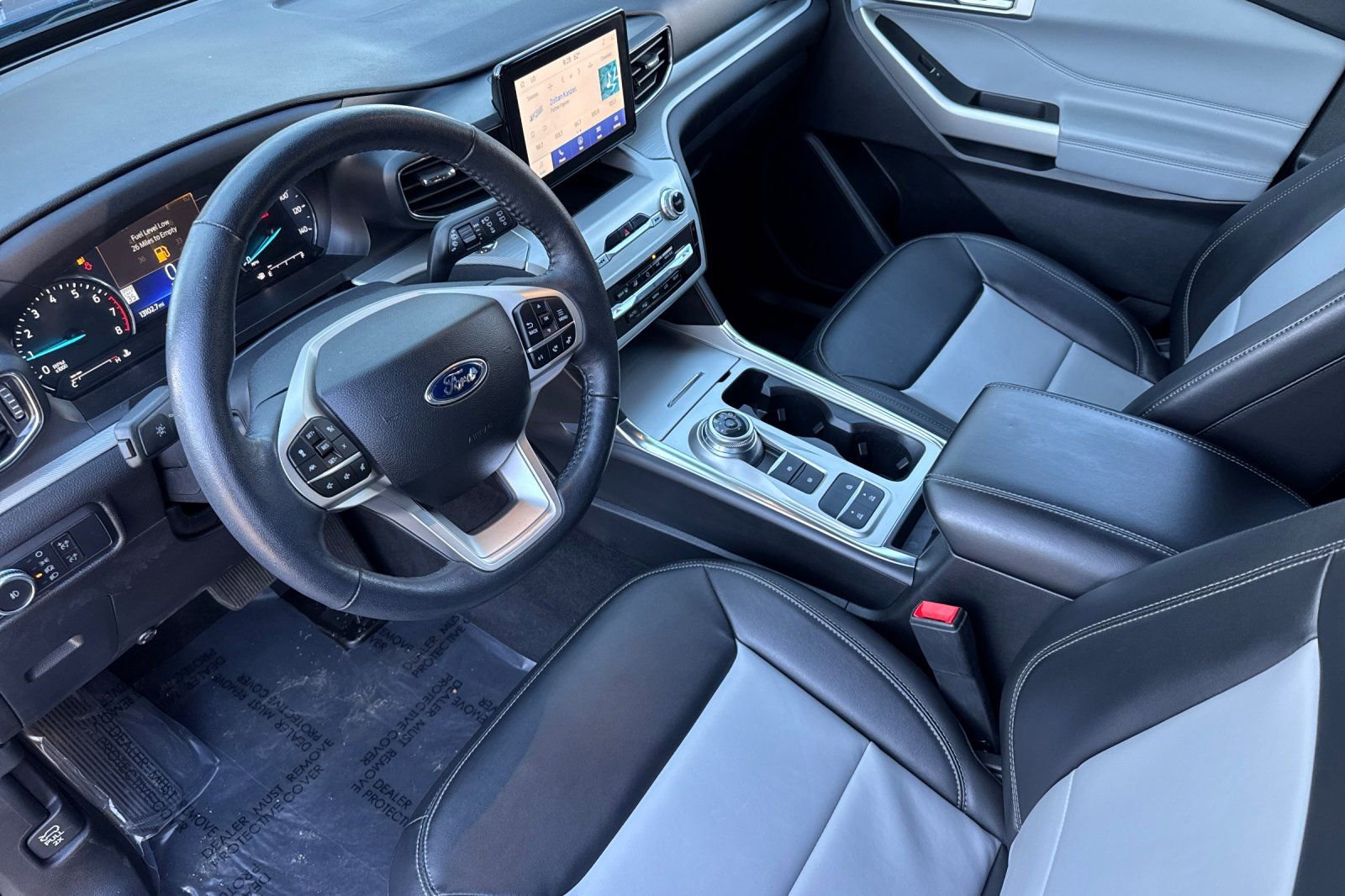 Certified 2022 Ford Explorer XLT w/ Equipment Group 202A image 11