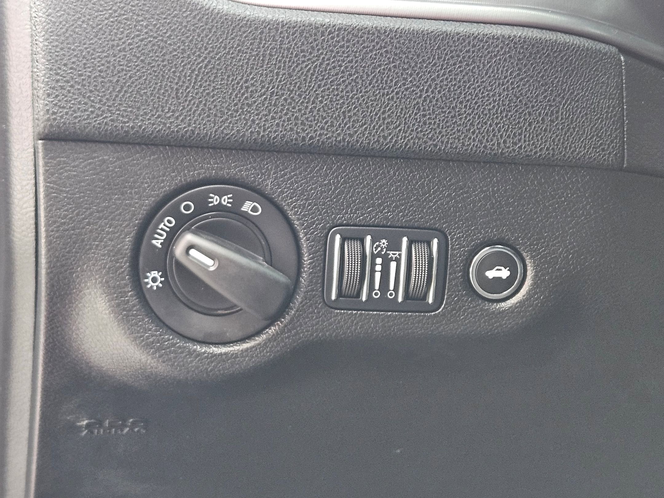 Used 2023 Dodge Charger R/T w/ Blacktop Package image 20