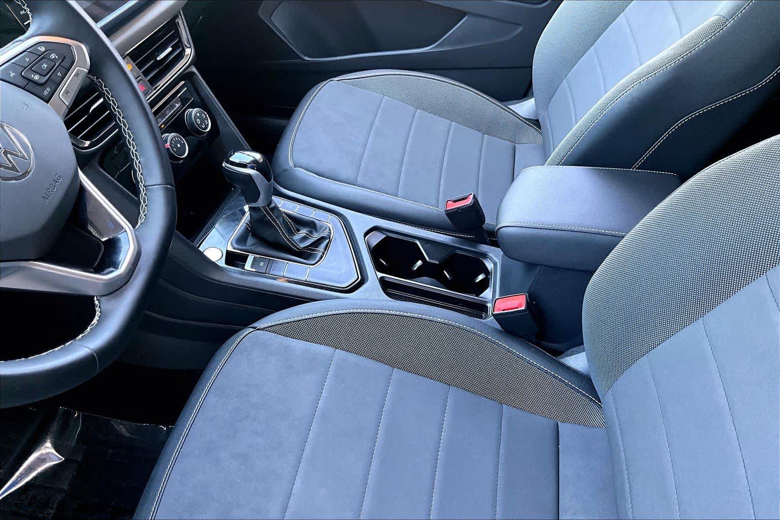Certified 2023 Volkswagen Taos SE FWD image 17