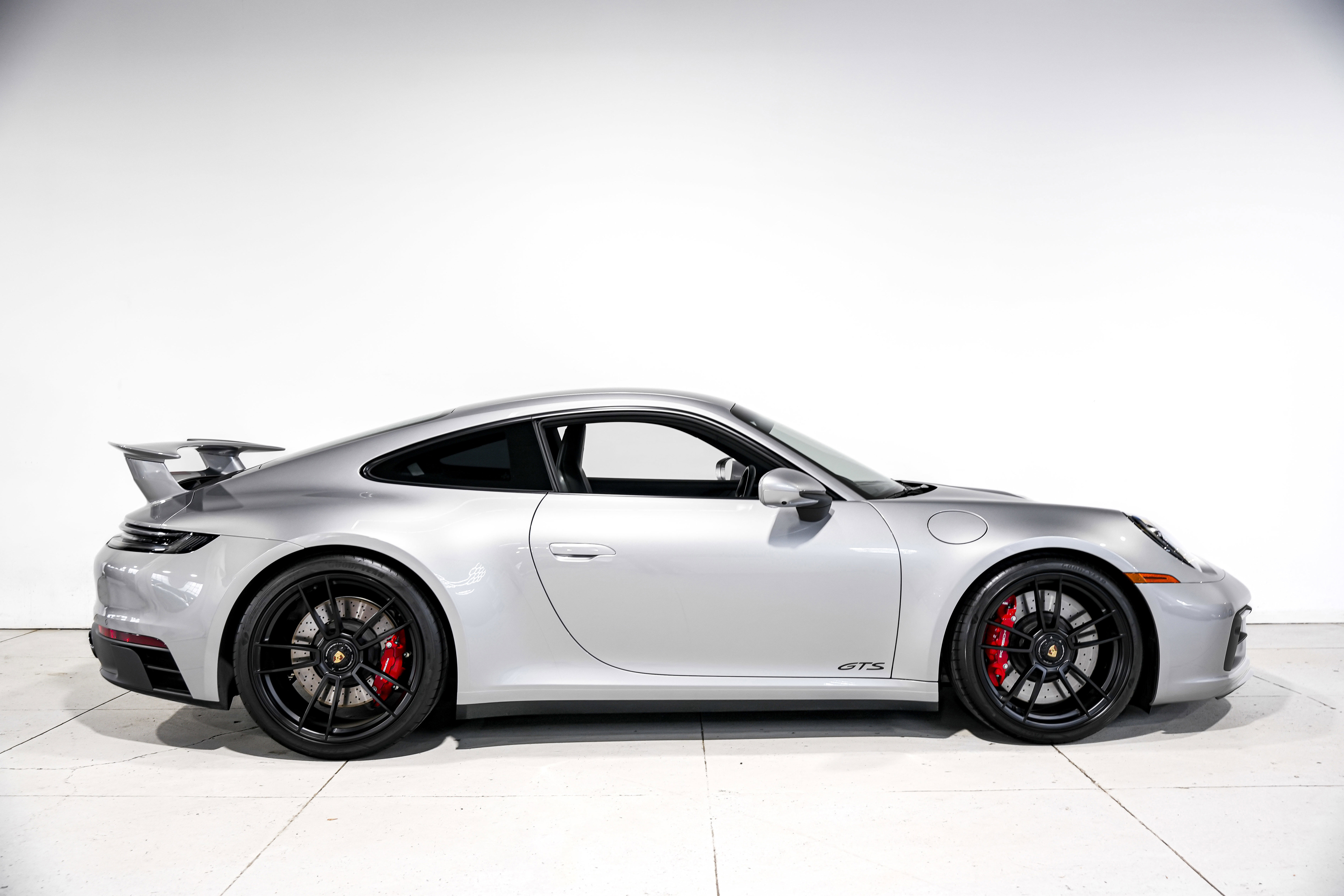 Used 2022 Porsche 911 Carrera GTS image 2